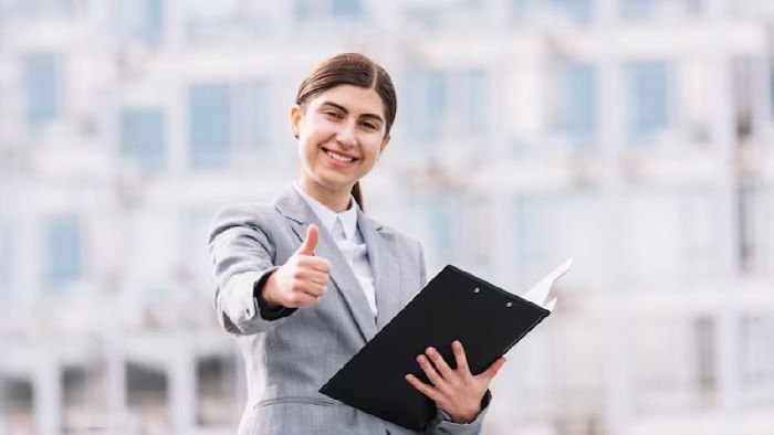 Highest Paying Jobs in UAE Without a Degree (2026 Guide)